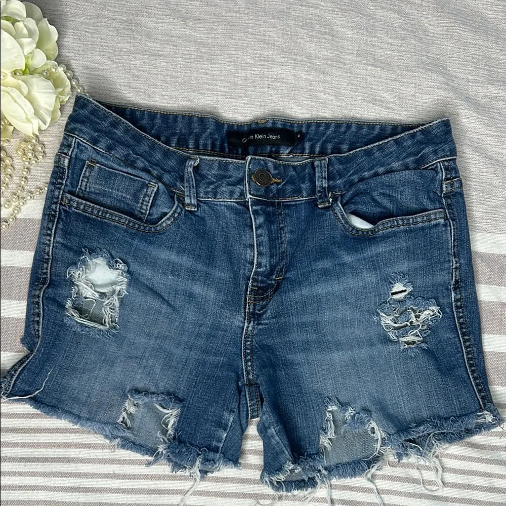 Calvin Klein Distressed Denim Shorts Women’s 10